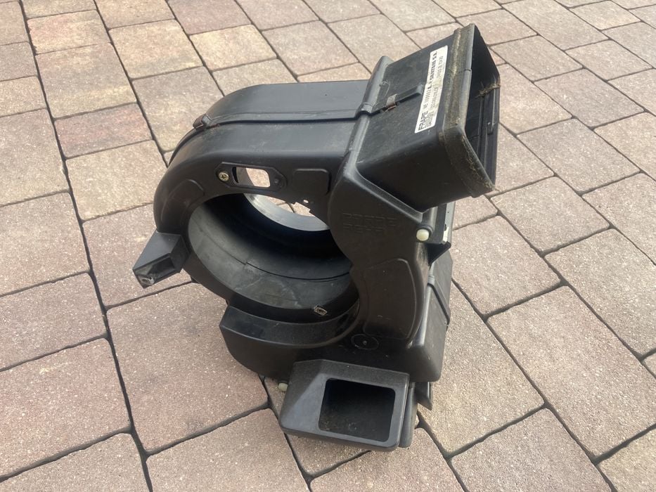 Suzuki samurai nagrzewnica obudowa hiszpan santana