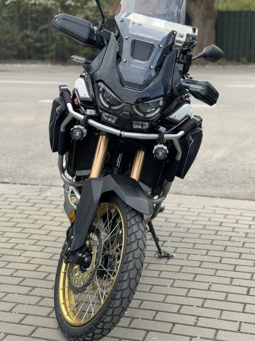 Honda Africa Twin Adventure Sports 1100 salon I wł.