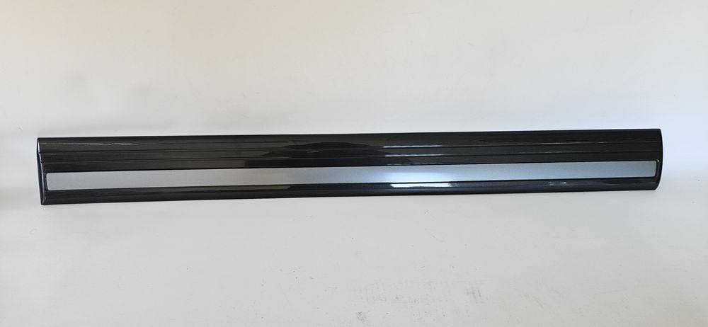 Listwa drzwi prawy przód toyota land cruiser 98-04 nowa oryginał