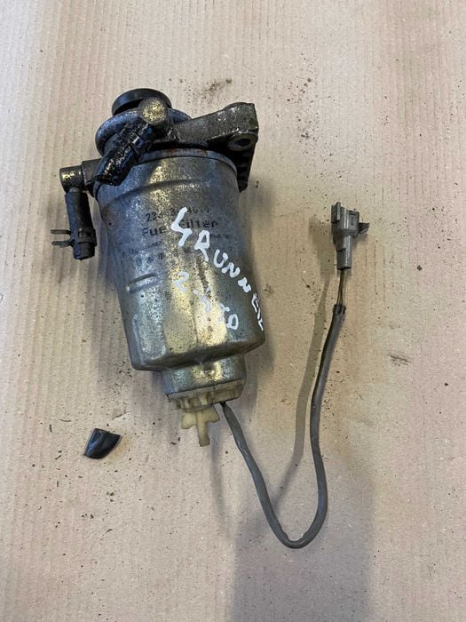 Toyota 4-runner Hilux Surf Podstawa Filtra Paliwa 2.4 TD 90-96