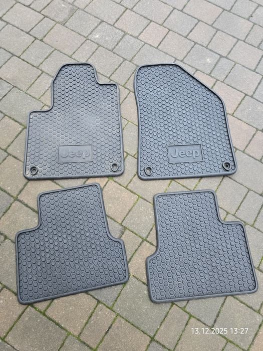 Orginalne dywaniki Jeep Cherokee Kl