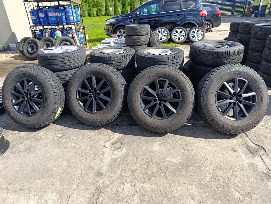 Jeep Wrangler JL felgi aluminiowe 17 cali bardzo ładne z Niemiec 5 x 127