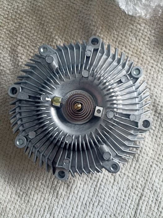 Sprzęło wentylatora chłodnicy Nissan Patrol K160 3.3D nowe, wiskoza