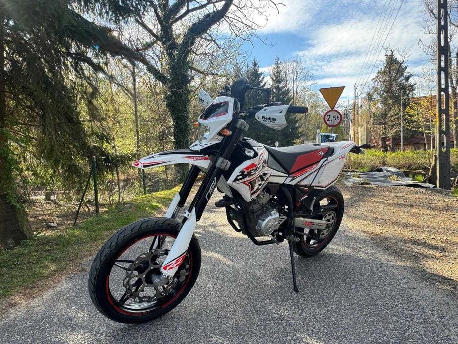 Beta RR 125 Lc 4T Supermoto 2015r Kat.A1/B Zarejestrowana  od 1 właściciela niski przebieg Super Stan Książka serwisowa