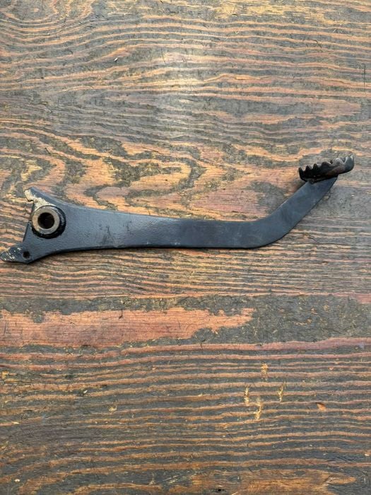 nozka dzwignia hamulca tyl tylna BRP can am can-am outlander renegade