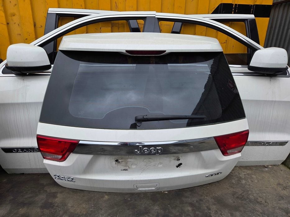 Jeep Grand Cherokee WK2 kompletna klapa bagażnika