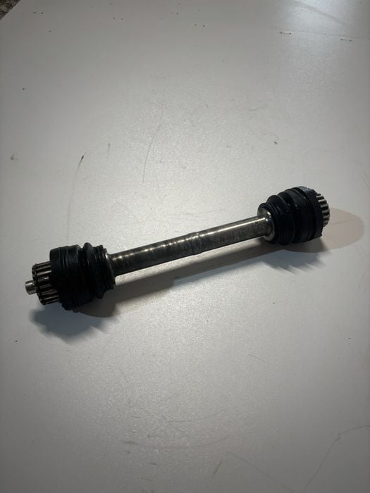 Honda TRX 420 2010r wałek mostu przedniego półoś przód