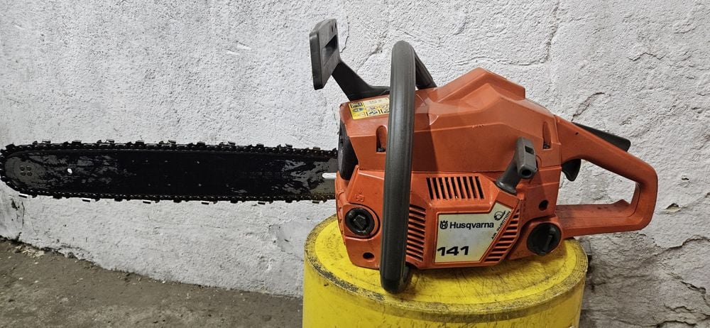 Husqvarna 141 piła spalinowa łańcuchowa pilarka