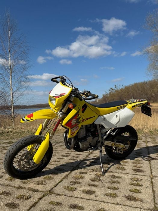 Suzuki DRZ 400 SM b. dobry stan