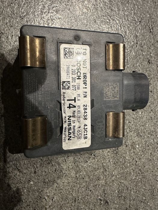 Radar Sensor Nissan Navara NP300 D23