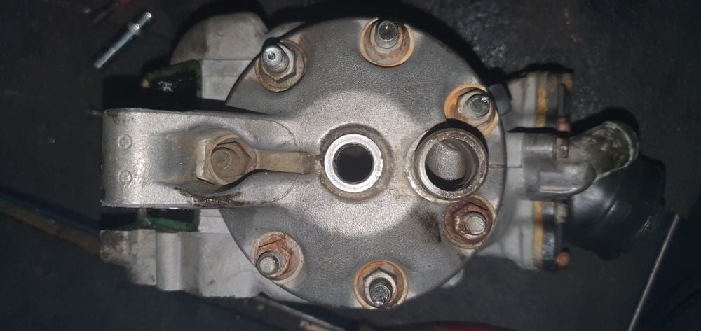 Głowica cylindra czesci Kawasaki kx 250 dawca kdx  zawor