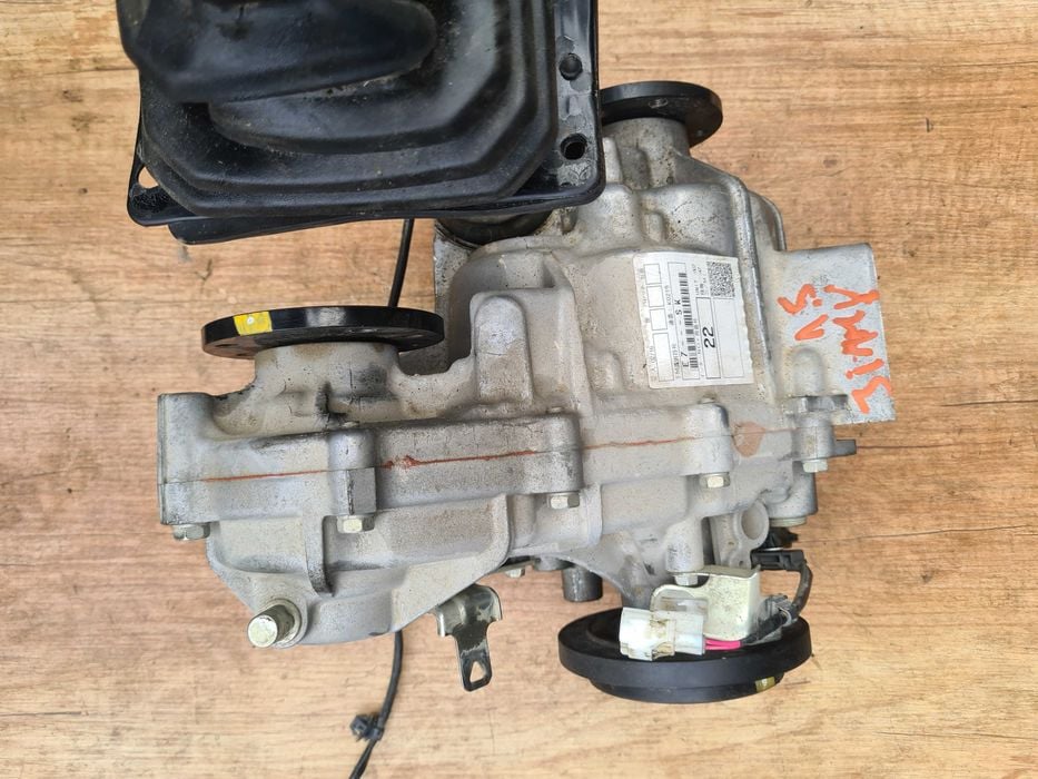 Suzuki Jimny IV 1.5 22r reduktor skrzyni E7 SK / K0215 niskie km