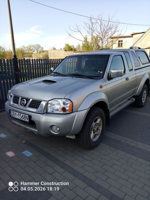 Nissan Navara  2.5