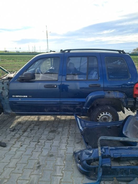Jeep Cherokee kj na części
