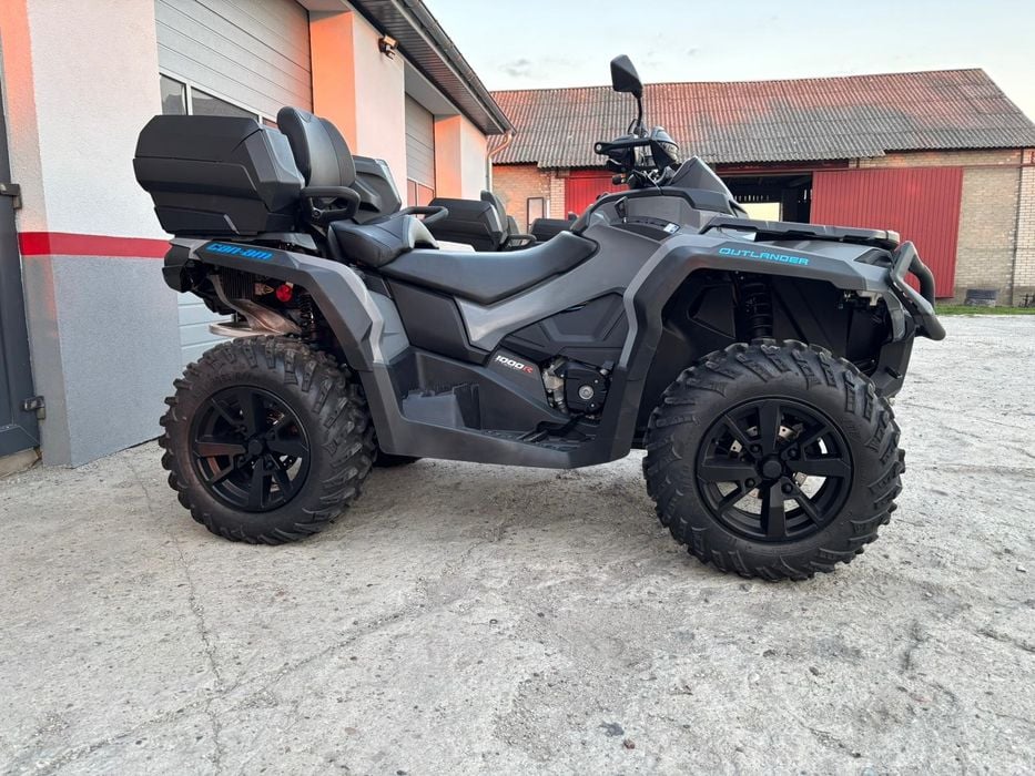 Can am Outlander max DPS 1000R, 2500km/82godz.