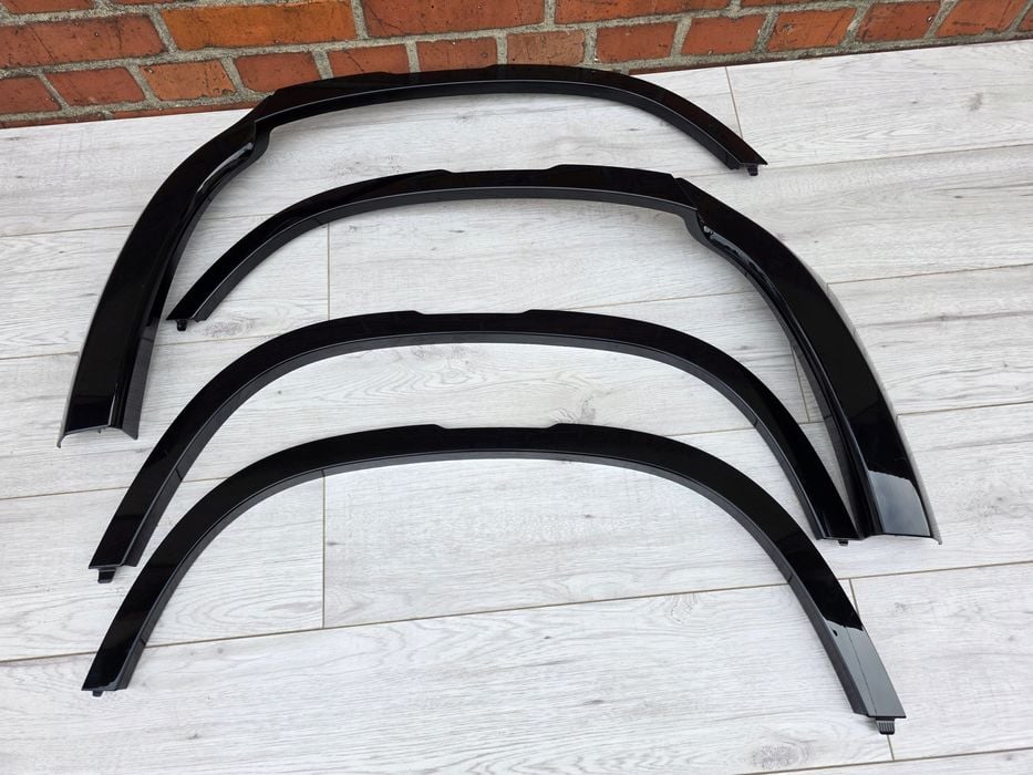 listwa błotnika tył prawa land rover defender l663 ii l8b2-290e22-bb