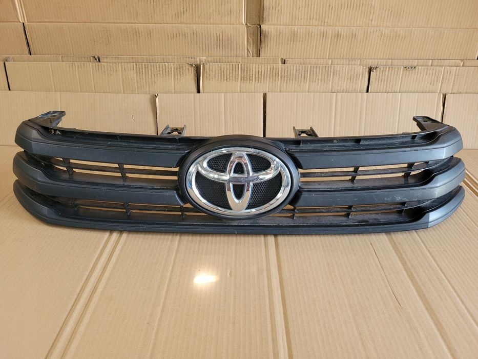 toyota hilux viii 8 15-18 grill atrapa w zderzak przód