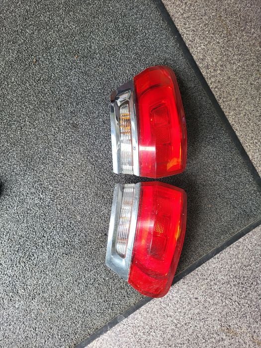 Lampa tylna jeep cherokee