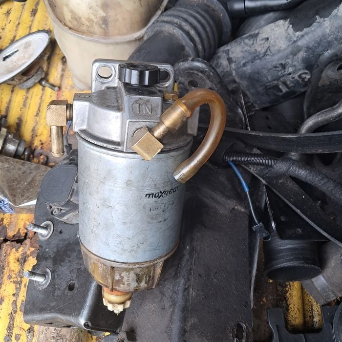 Obudowa filtra paliwa jeep grand cherokee wj 3.1