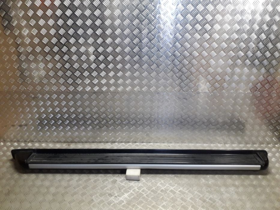 Nissan navara np300 próg stopień lewy