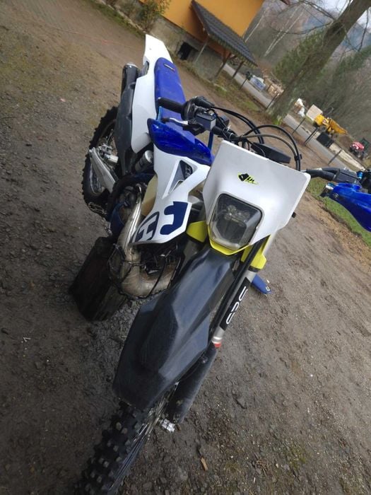 Cross Husqvarna TE300