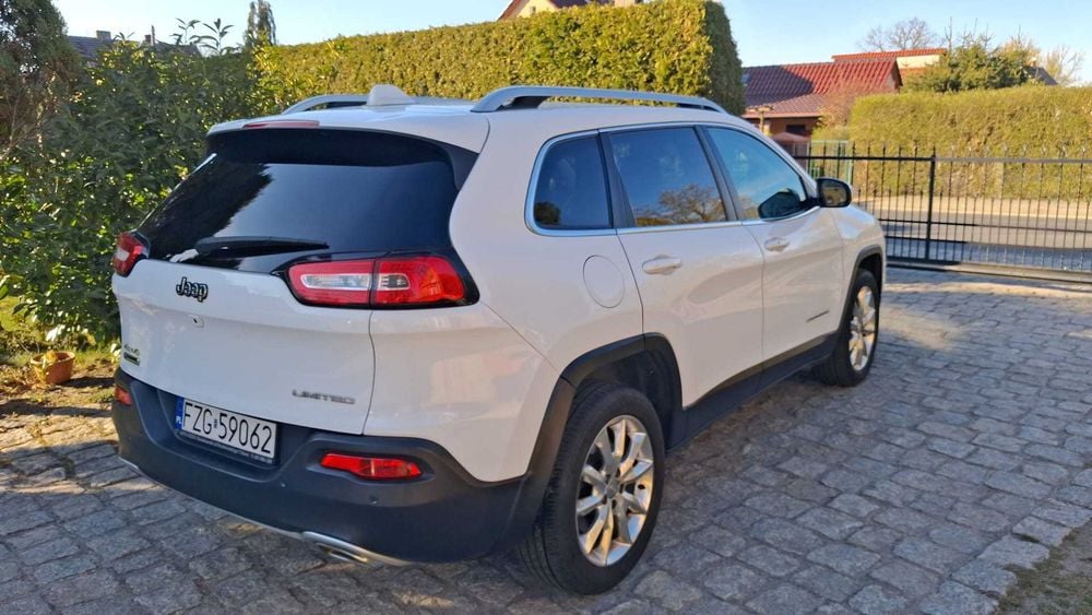JEEP CHEROKE 4X4 2,0 D 2015R