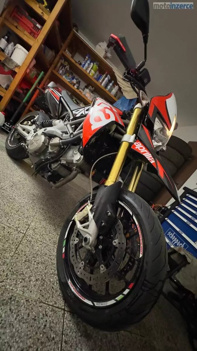Aprilia Dorsoduro 750