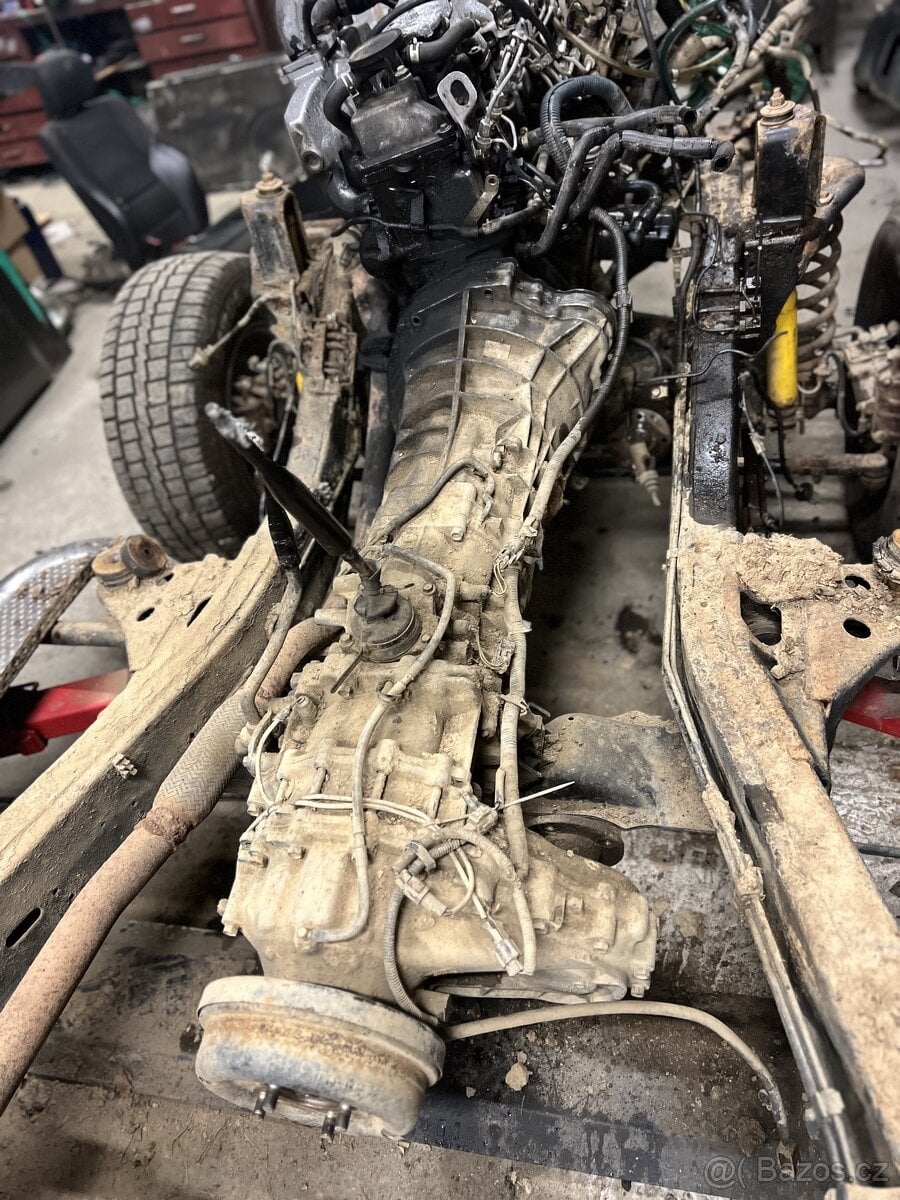 Nissan patrol y61 převodovka 2.8