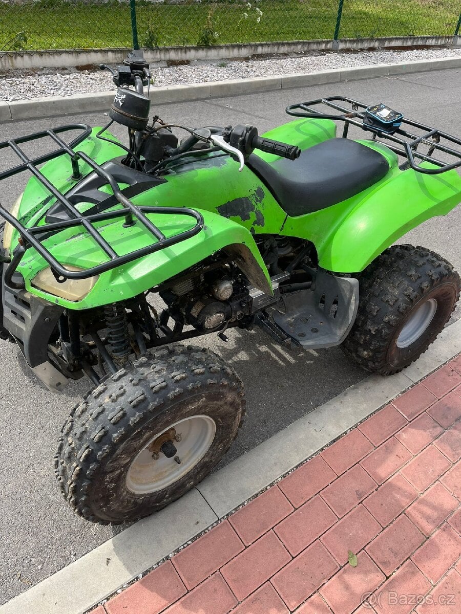 Prodám čtyřkolku Yuki 200 bez TP