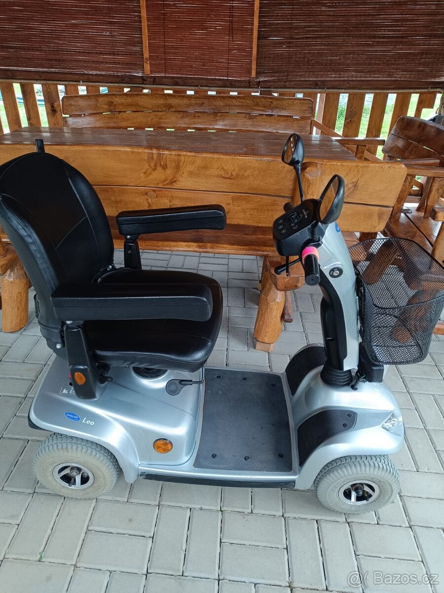 Prodám Senior skútr invacare Leo 4
