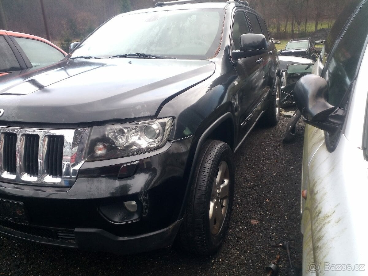 Jeep grand cherokee WK2 3.0 crd// NÁHRADNÍ DÍLY