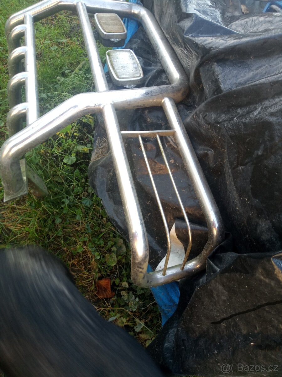 Přední ochranný rám nerez