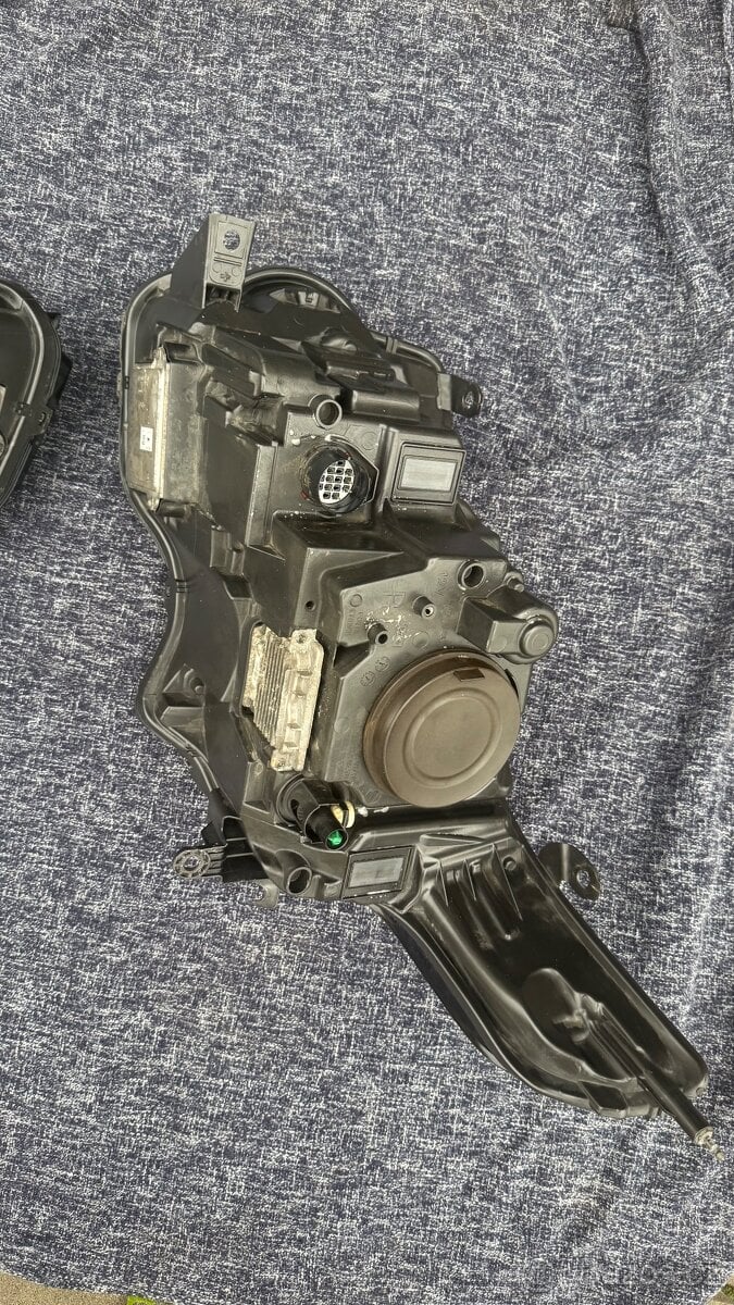 Predni svetla Land Rover Range Rover L405