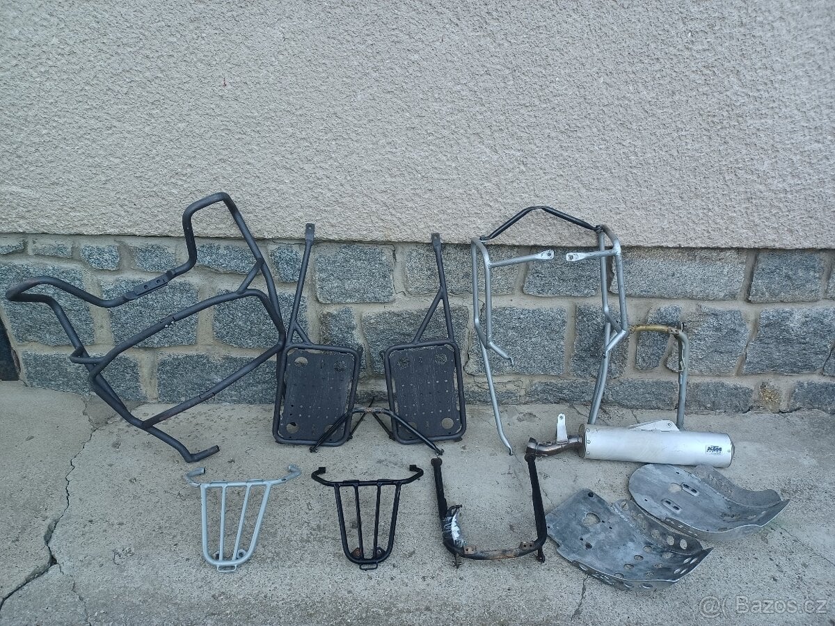 KTM LC4 640 - 620 NOSIČE BOČNÍ, PAADÁKY, KRYT MOTORU