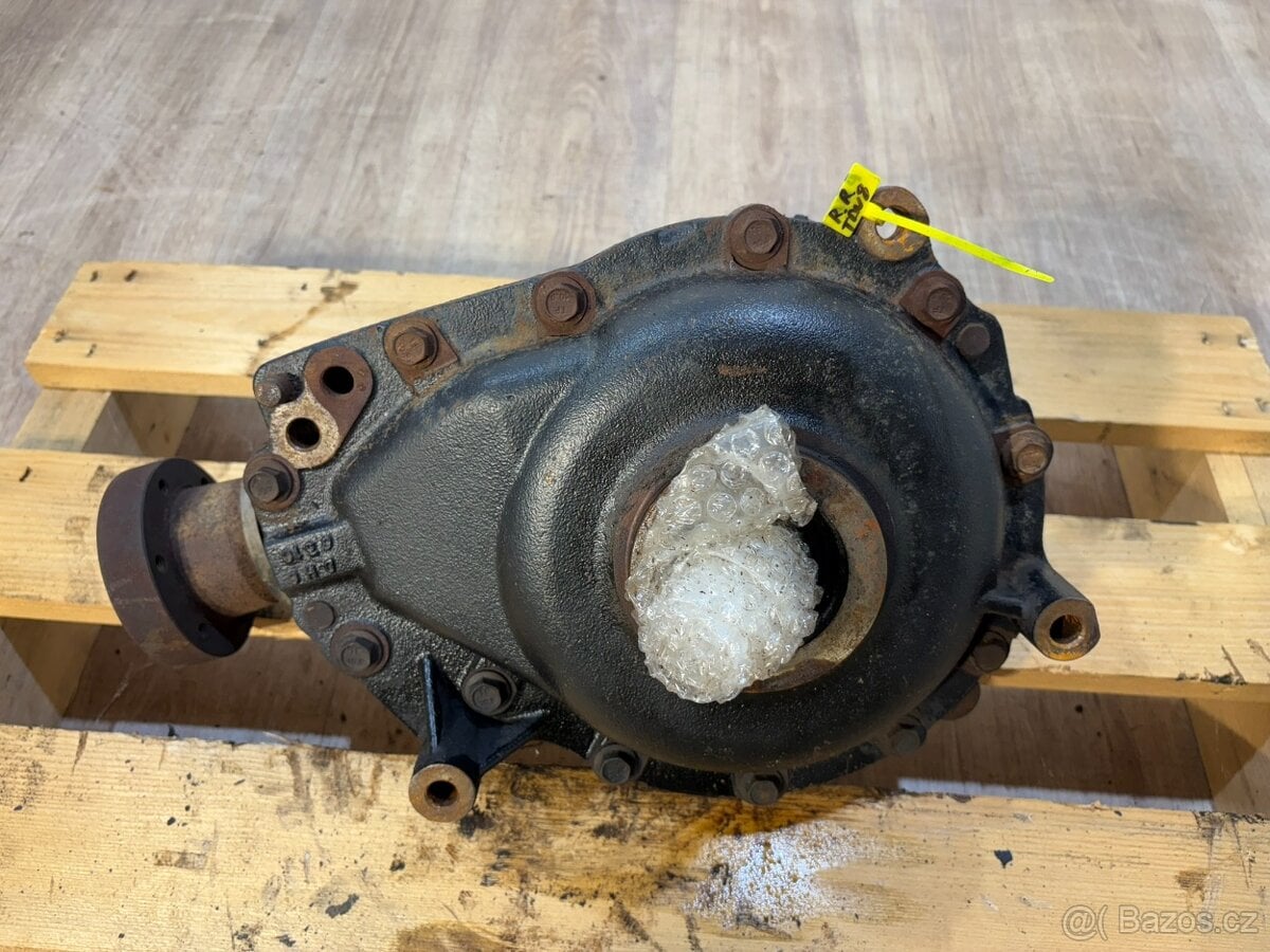 //Přední diferenciál RANGE ROVER 3.6 TDV8//