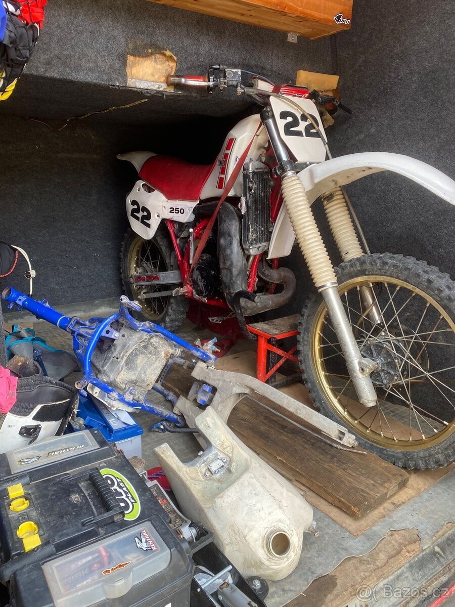 Predam yamahu yz250 1985