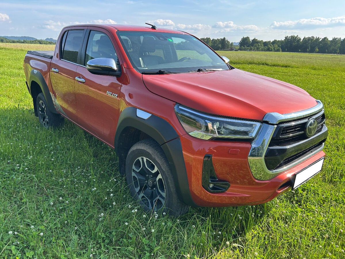 Toyota Hilux, DoubleCab 2.8D 150 kW,1 maj, ČR, servis zaruka