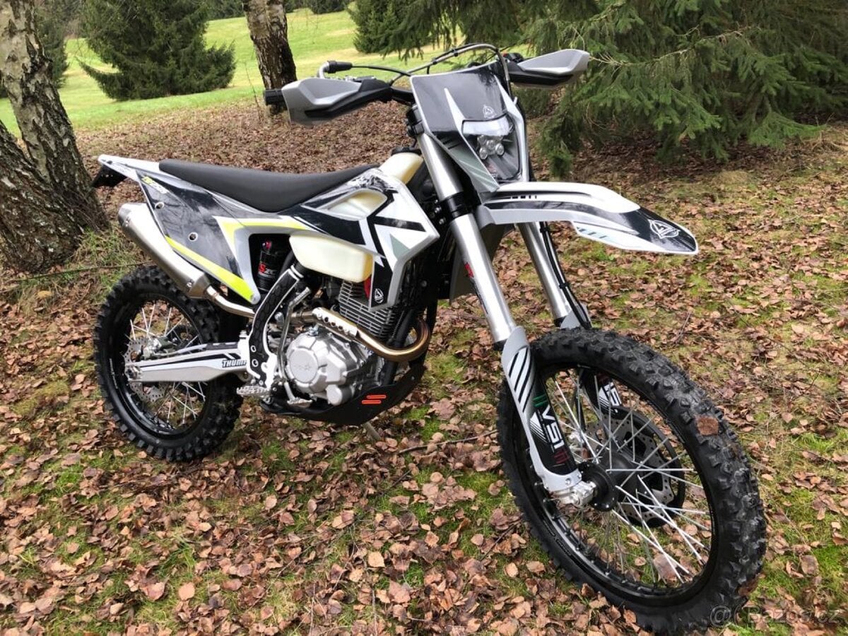 Thumpstar enduro TSF 250 /4t E