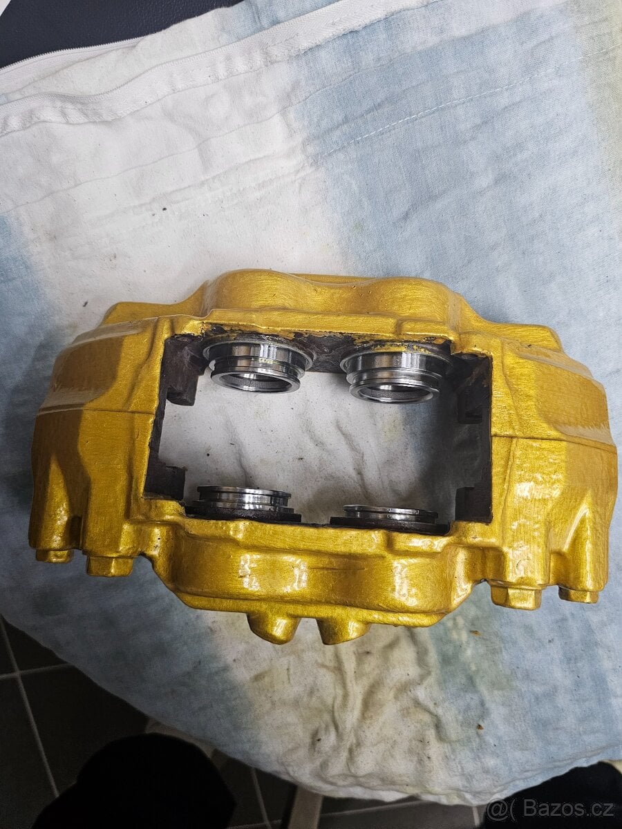 Toyota Land Cruiser J12 LC120 brzdové třmeny