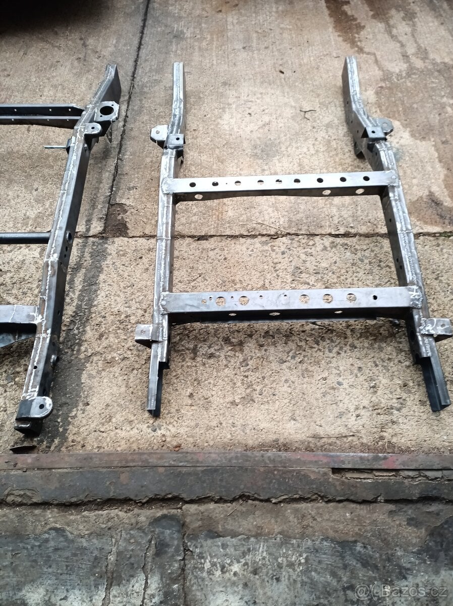 nosný rám NISSAN pick up navara d22 np300