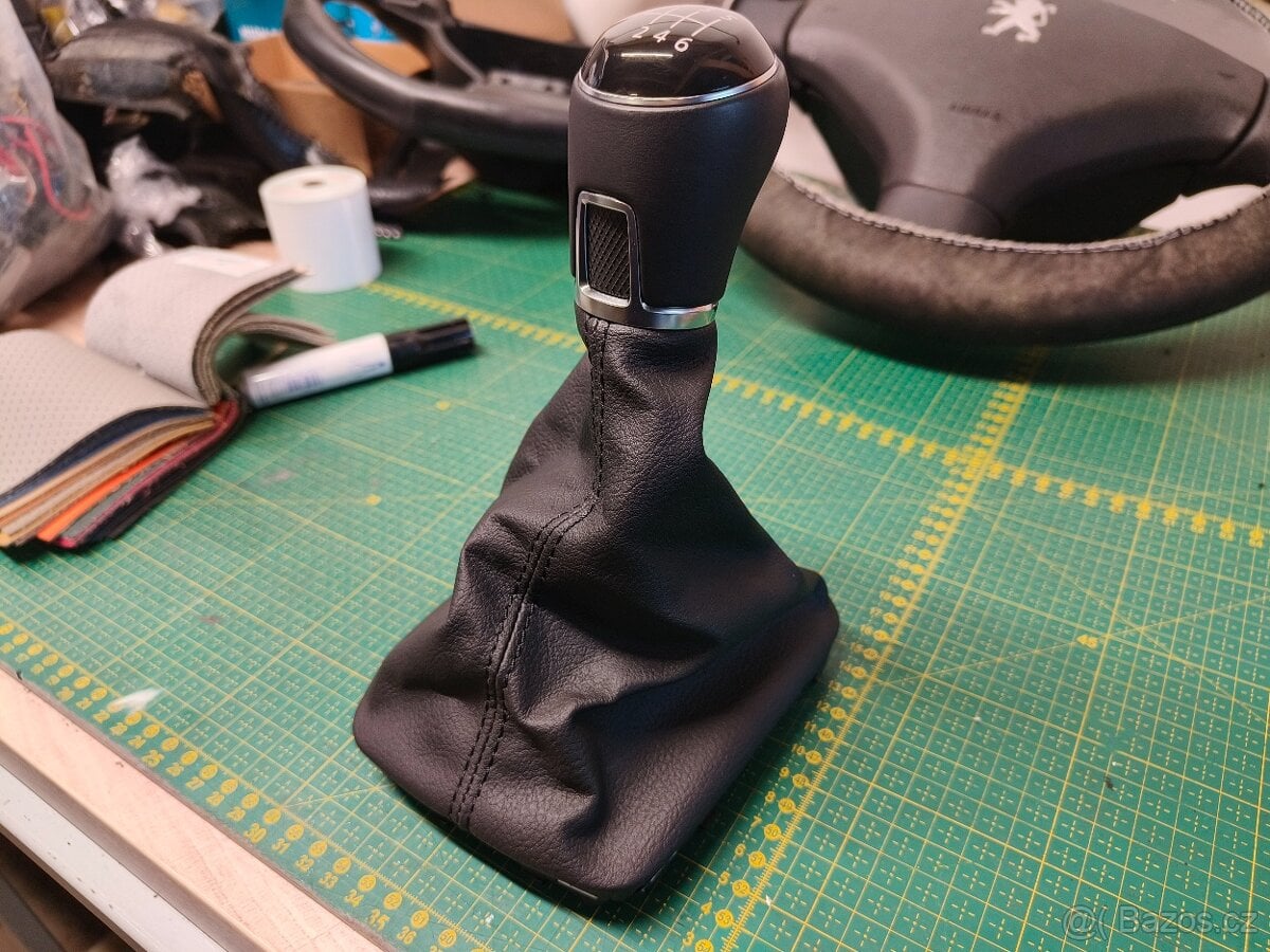 Originální kožená řadící páka s manžetou VW