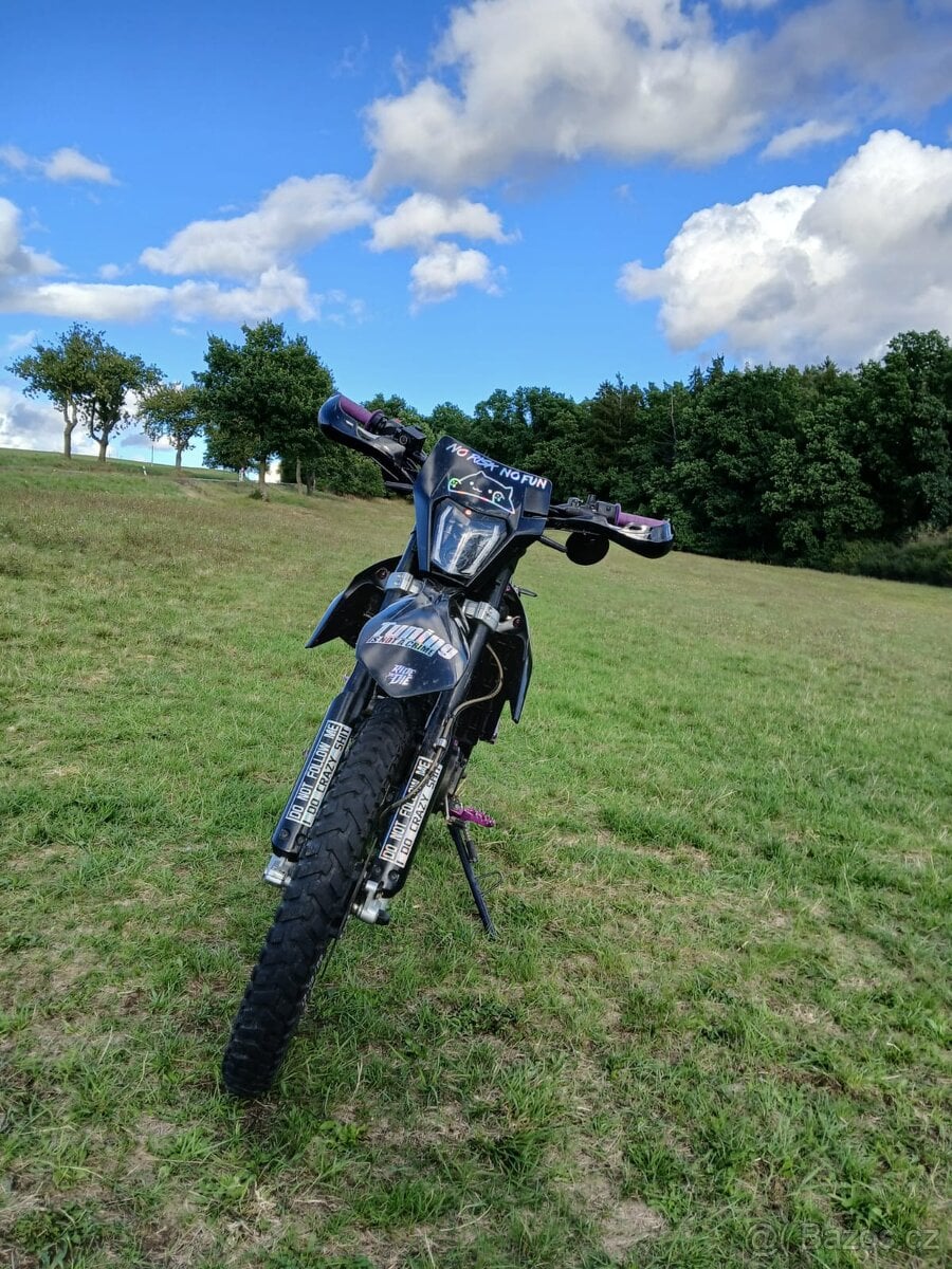 Aprilia rx 125 2019 Do 14.11 za 40 000 Kč