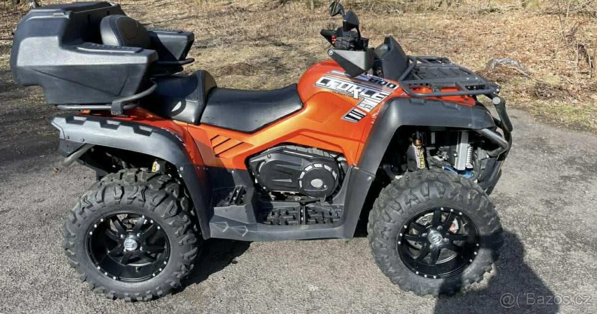 Čtyřkolka Gladiátor X8 V-twin EFI