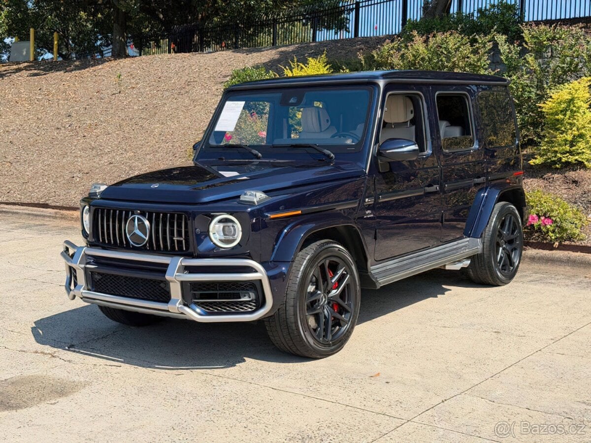 Mercedes-Benz G-Class AMG G 63 4.0L V8 (2022)