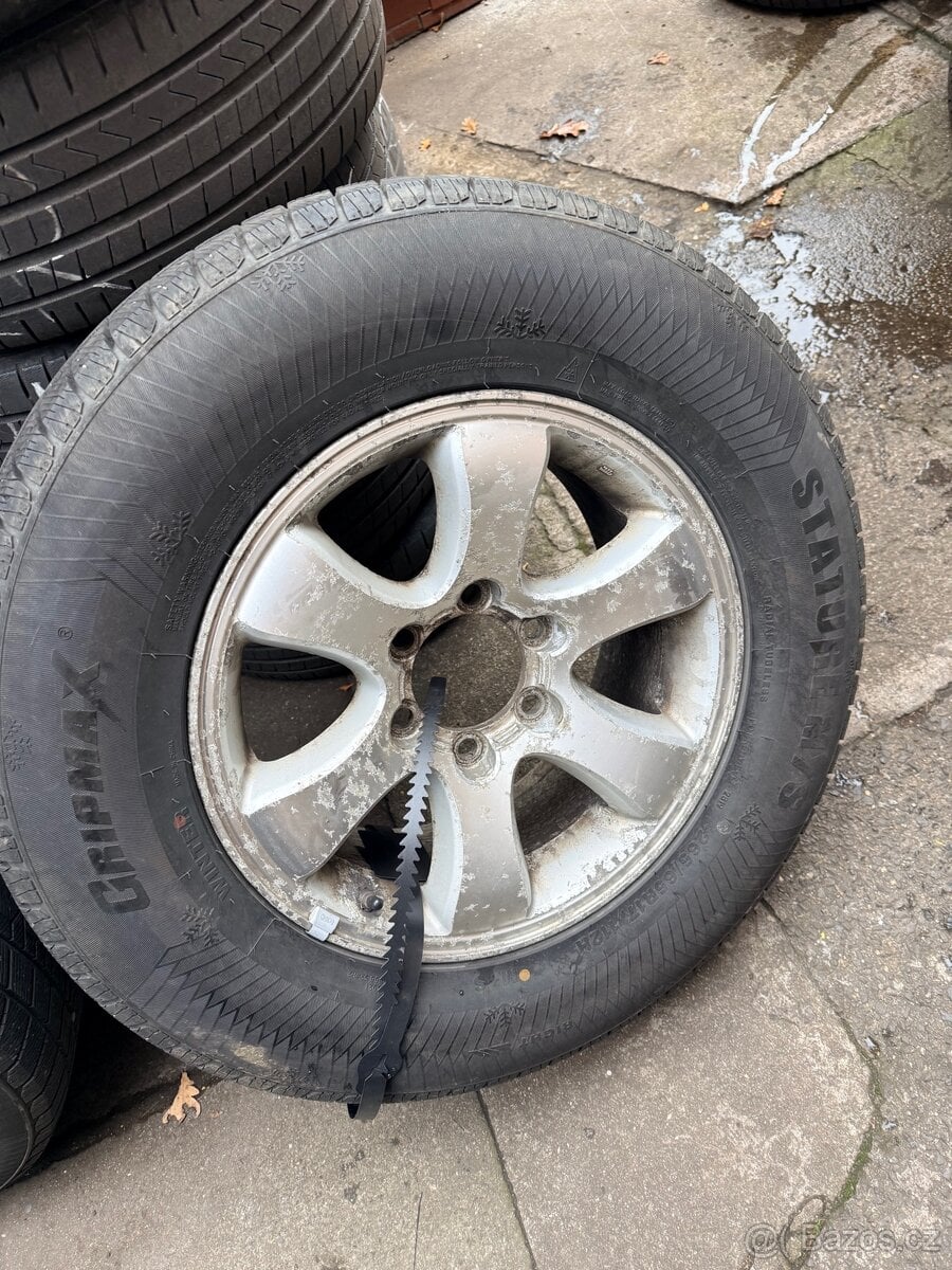 Toyota land cruiser alu kola