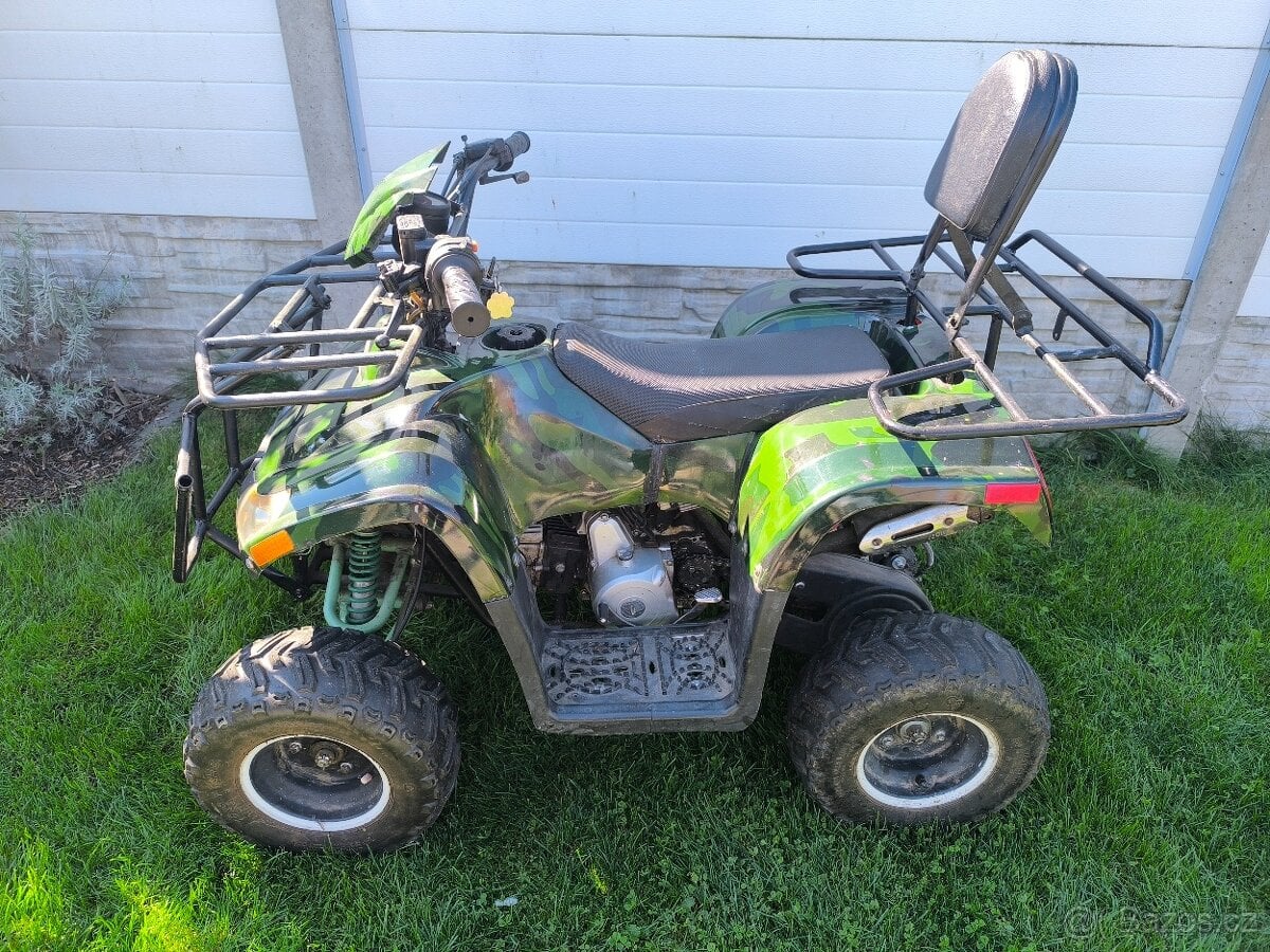 dětská čtyřkolka 110-benzín