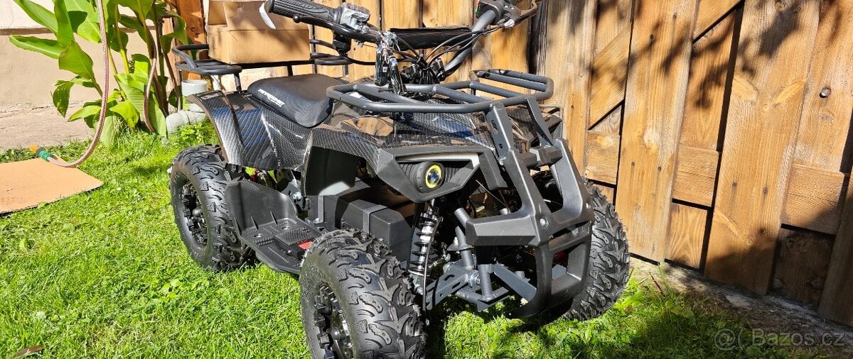 Nová elektrická čtyřkolka 6" M-Hunter 1200w Carbon