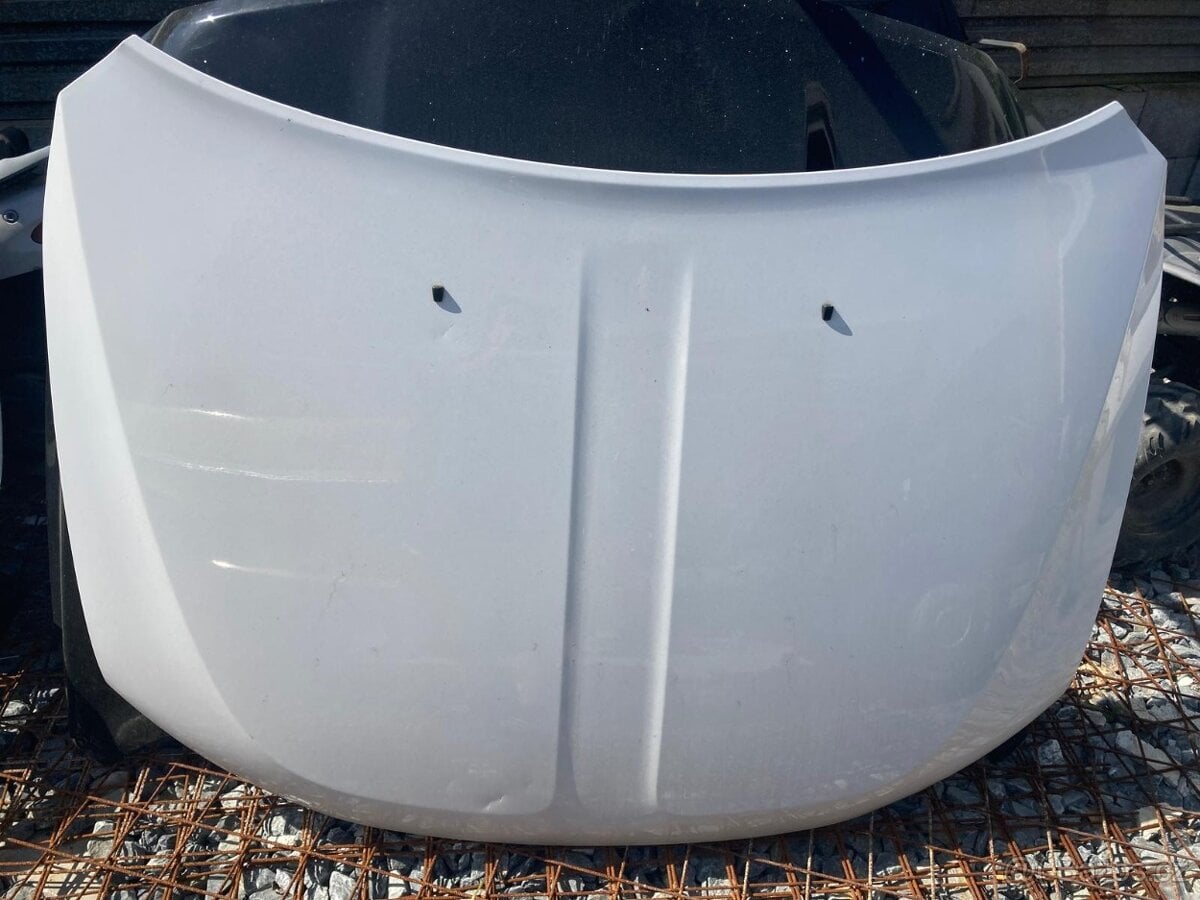 Kapota Dodge Durango originál