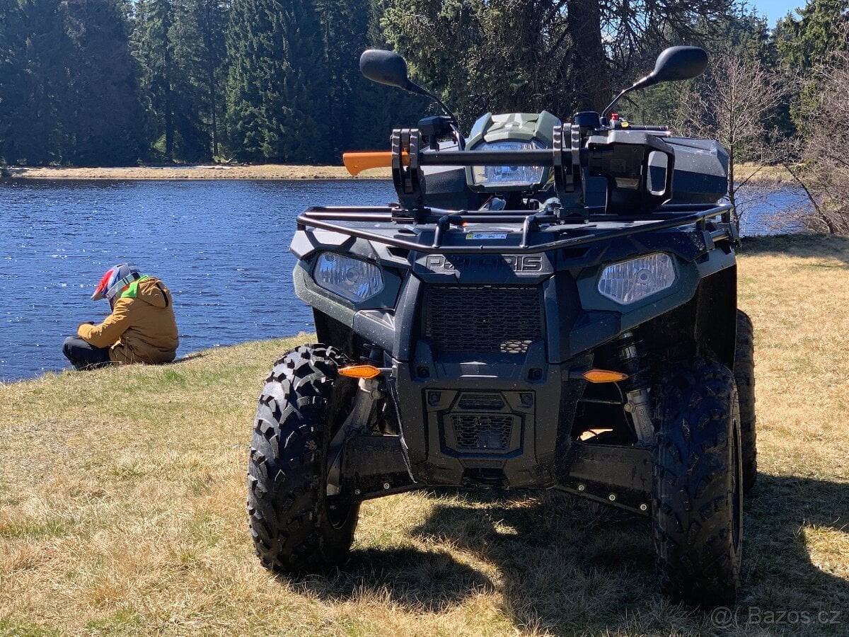 Polaris Sportsman 570 – MY2021 Včetně vyvážečky na dřevo