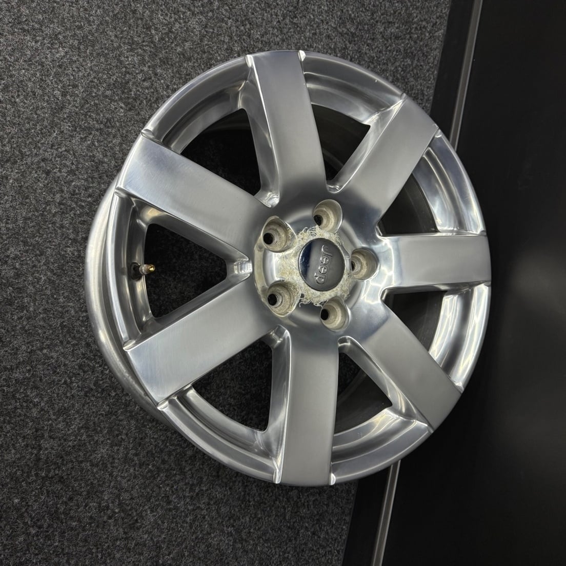 1x alu JEEP 5x127 18” 1TK93TRMAC